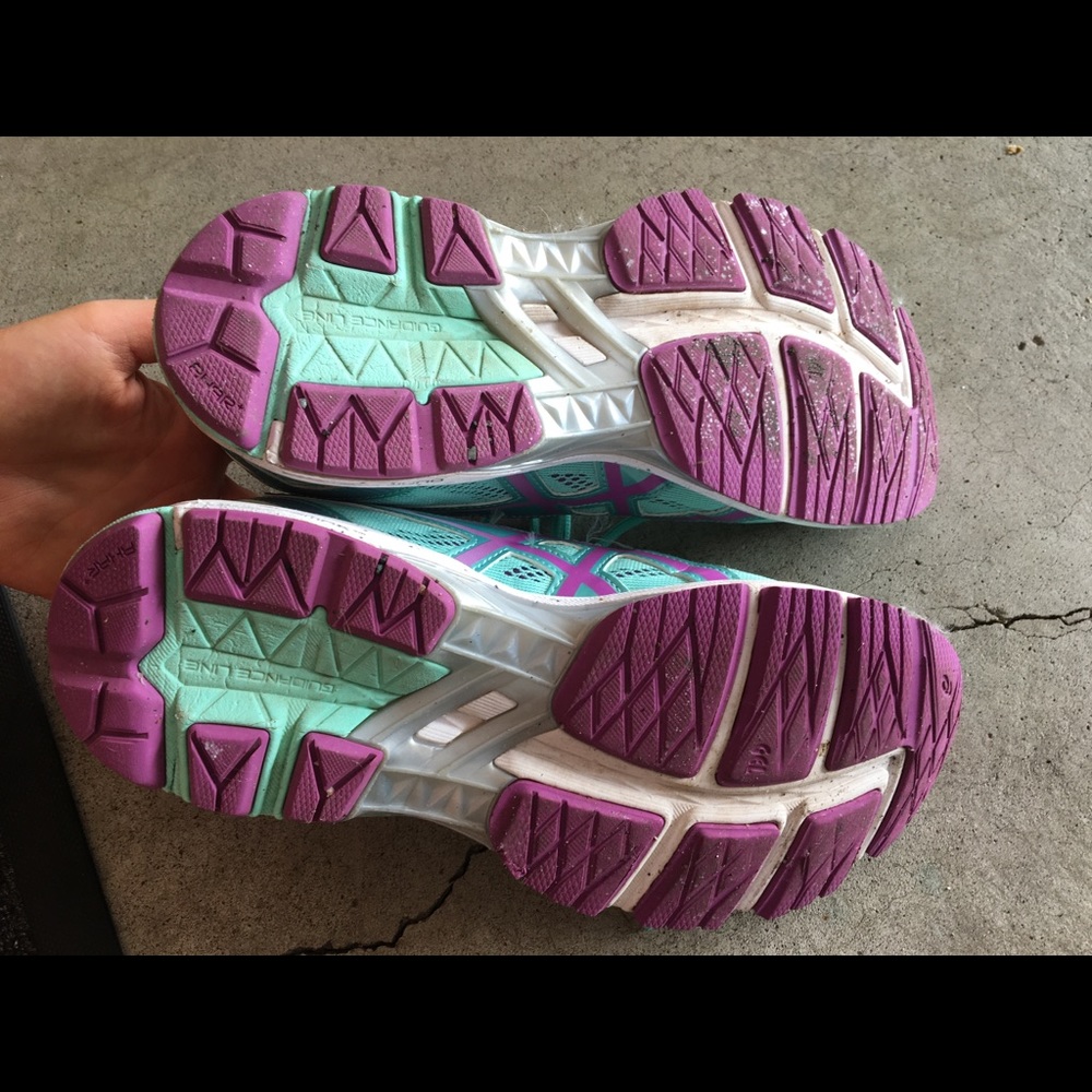 Amazing ASICS running sneakers! - Picture 4 of 4